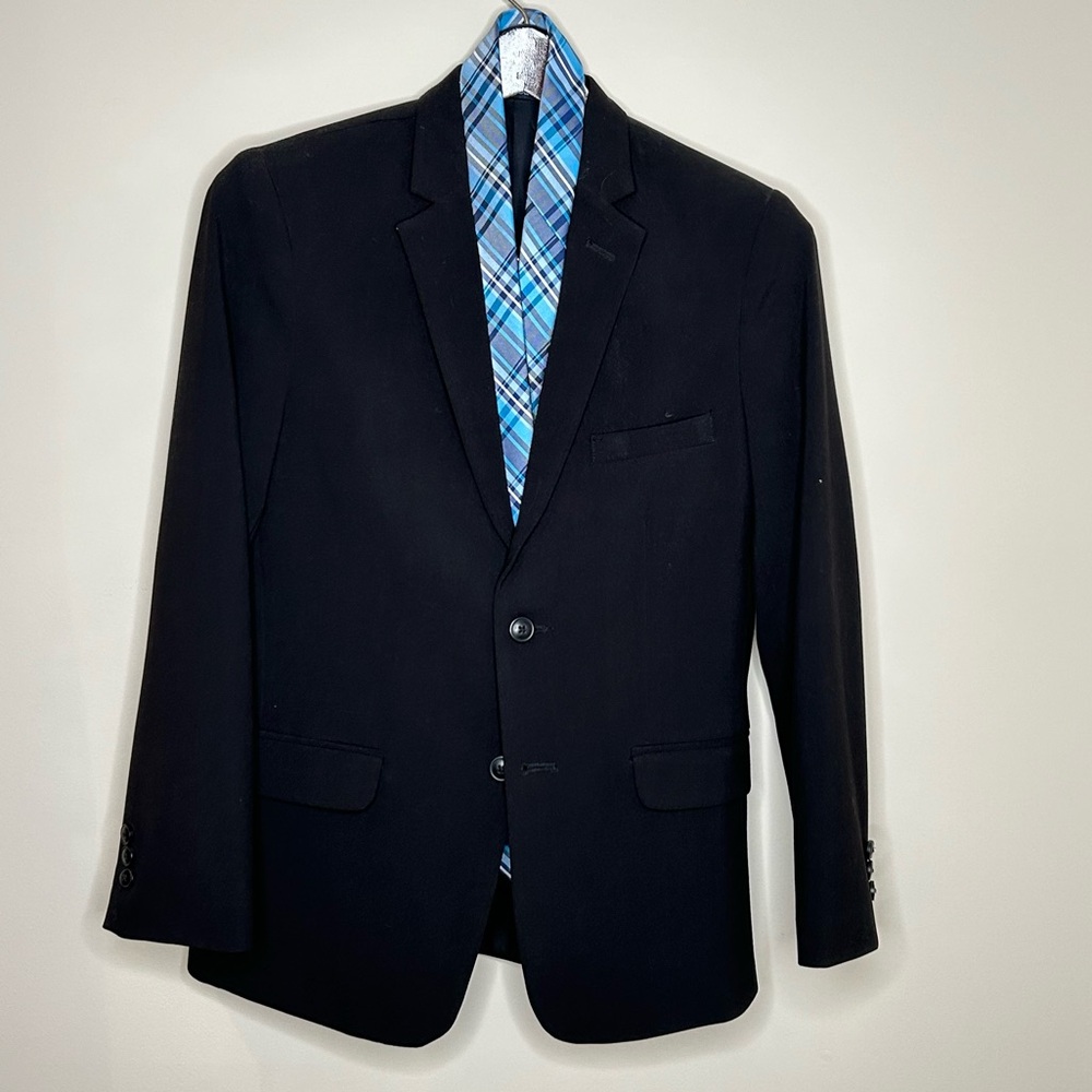Like New Chaps boys blazer, black, size 16